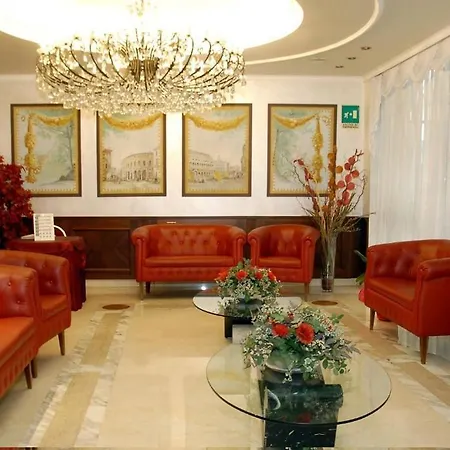Otel Donatello 3*